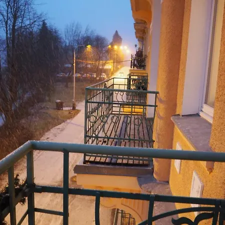 Apartman Balconies Above Colonnade *